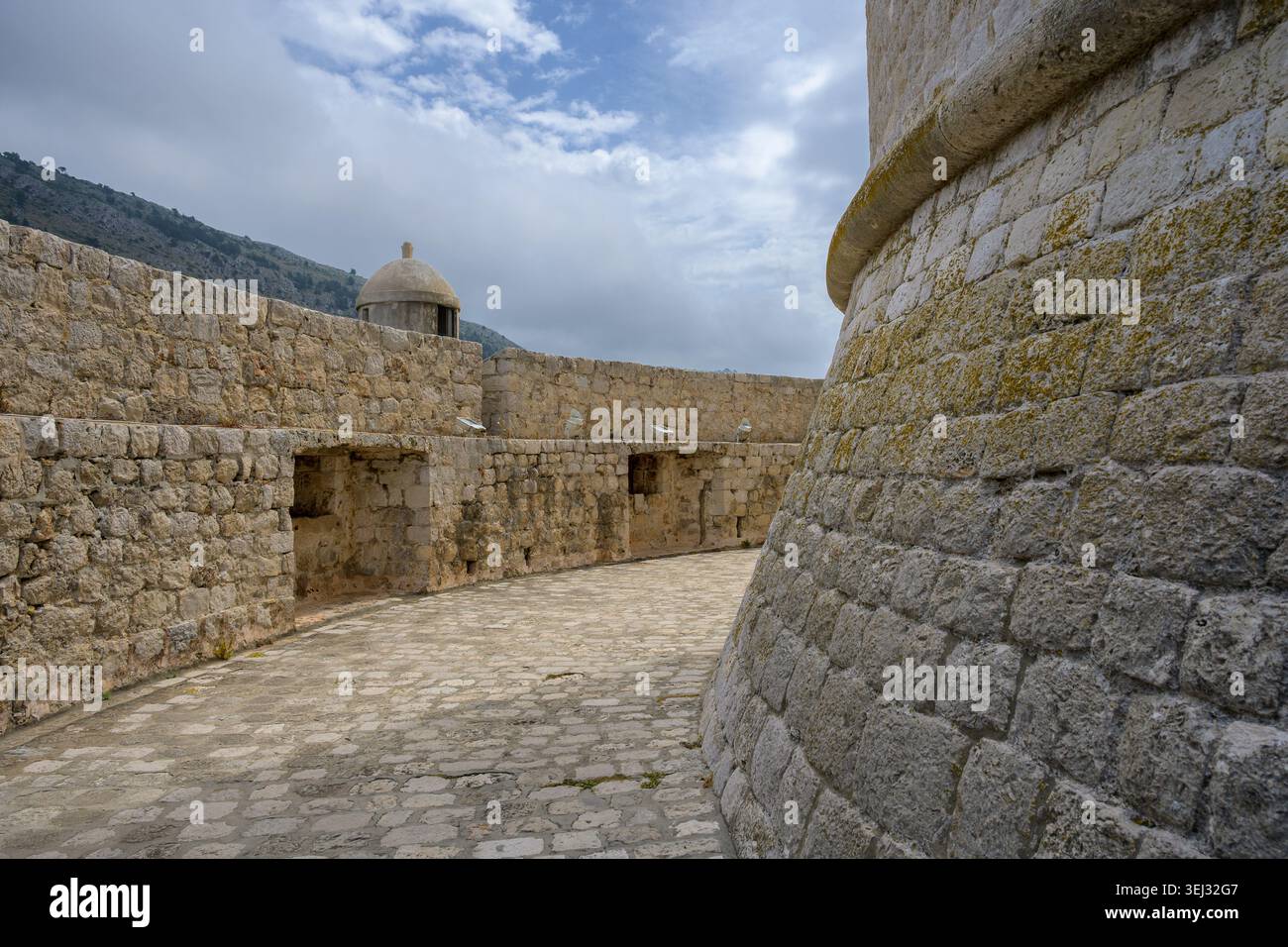 Mura della città vecchia di Dubrovnik Foto Stock