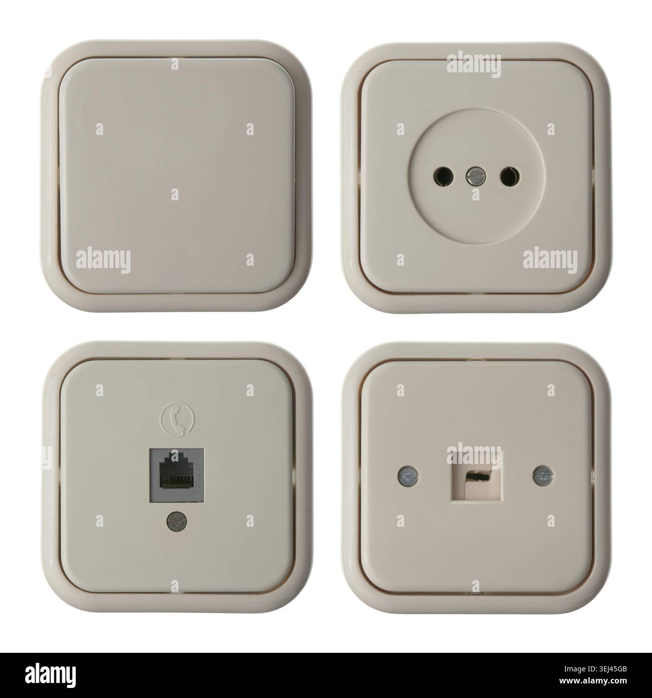 Quattro piastre elettriche montate a parete isolate su sfondo bianco. Spina, interruttore, TV e telefono Foto Stock
