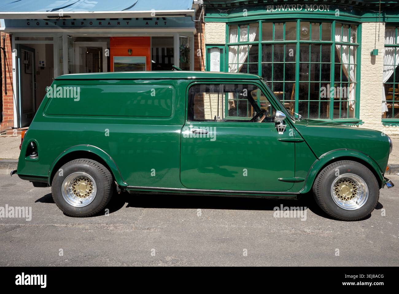 Austin Mini van 1971 Classic in verde Foto Stock