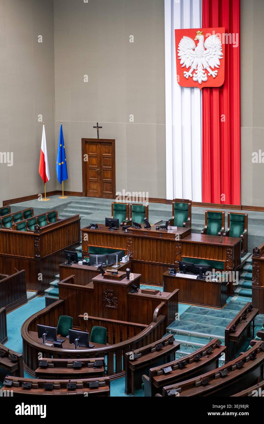 La camera di voto è organizzata per le sessioni legislative nell'edificio del Parlamento polacco. Foto Stock