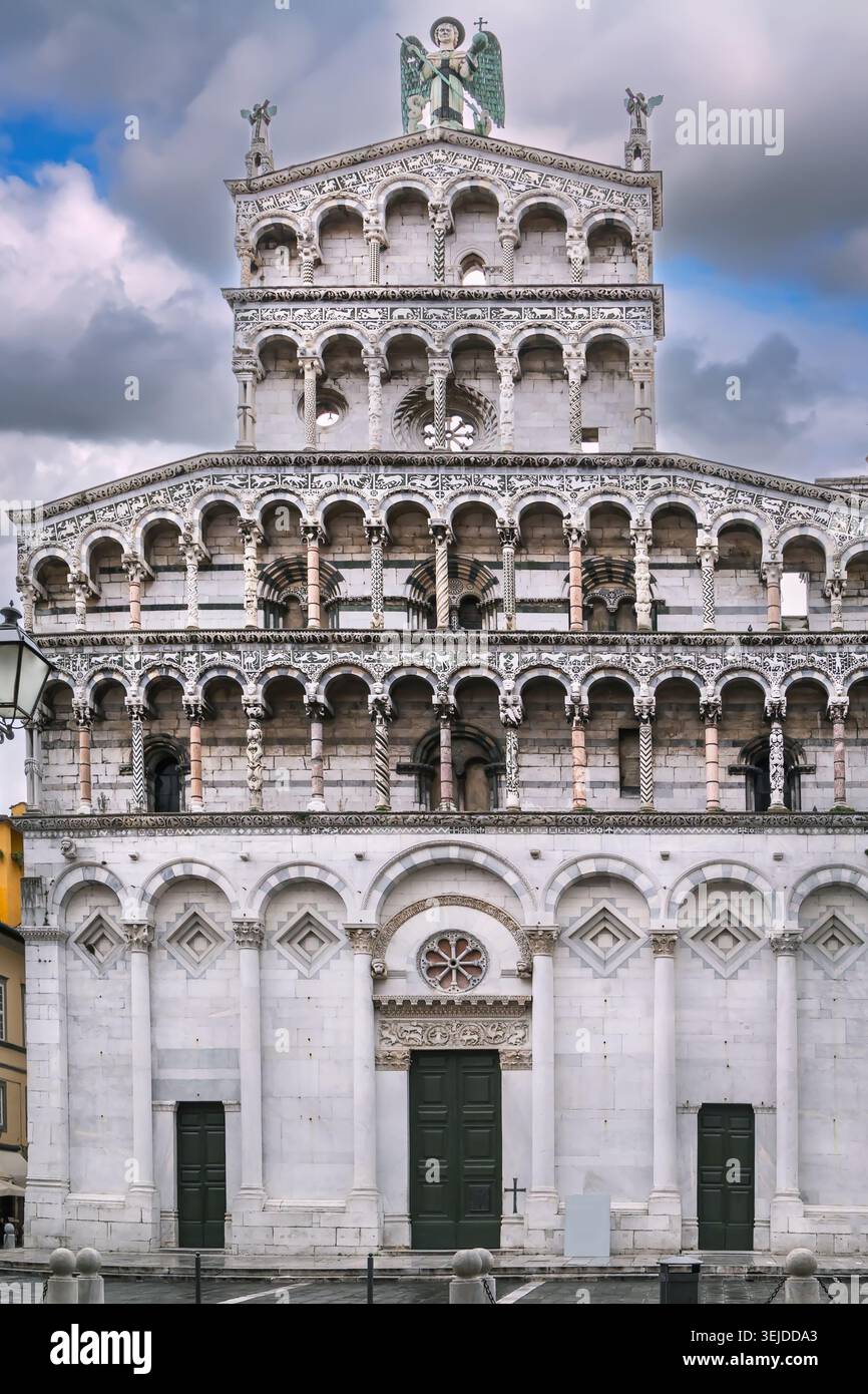 San Michele in Foro, Lucca, Italia Foto Stock