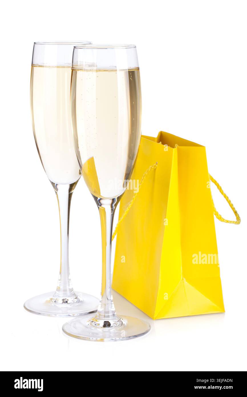 Bicchieri da champagne e borsa regalo Foto Stock