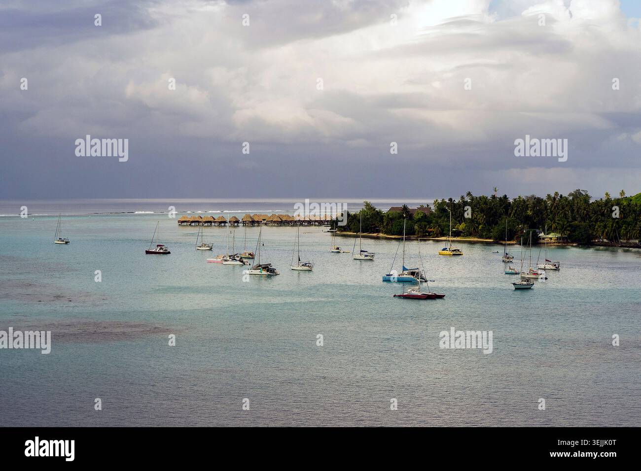 Polinesia francese - Isola di Moorea, Baia di Ōpūnohu Foto Stock