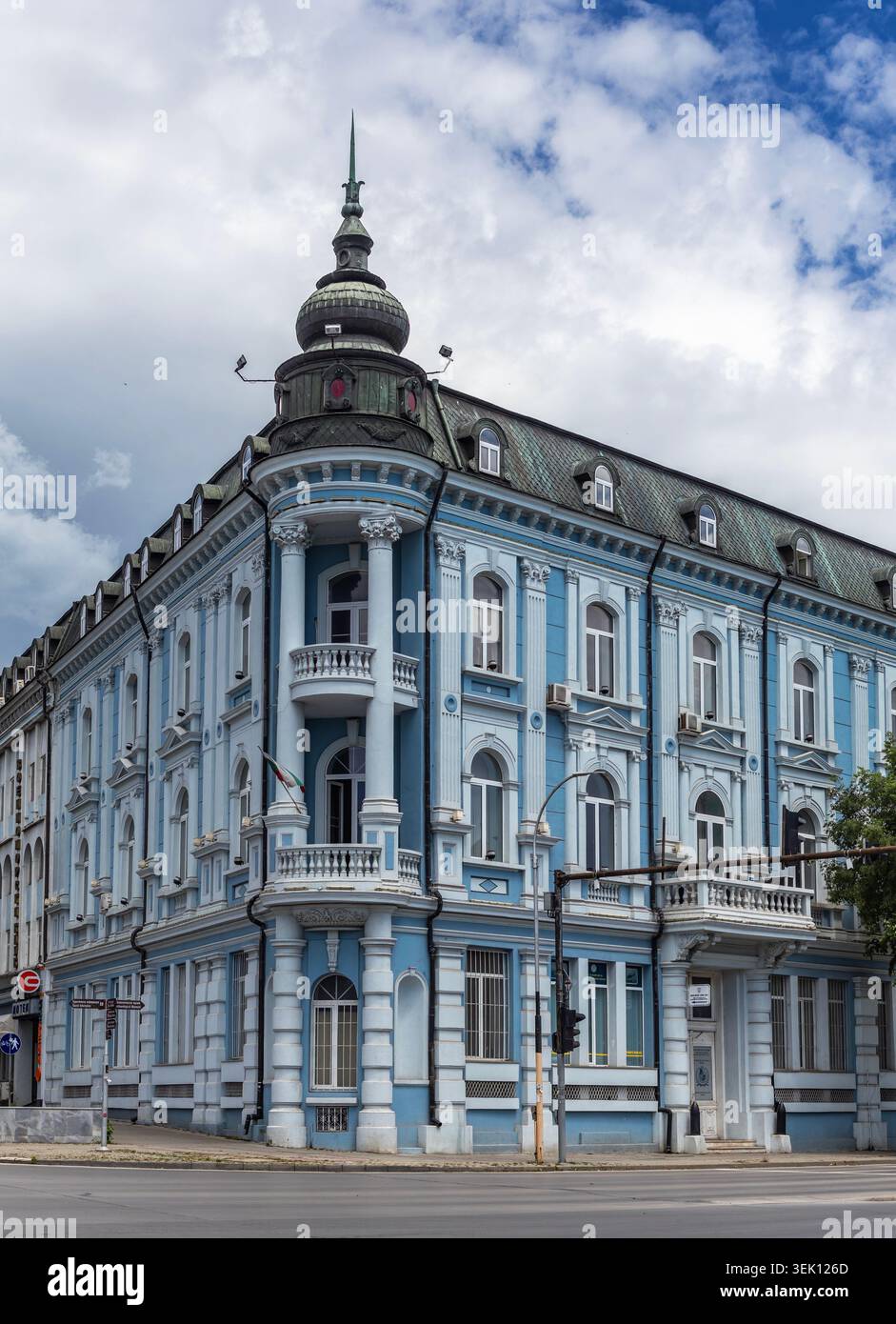 L'imponente edificio neoclassico del Club Navale (noto anche come Club militare) a Varna Foto Stock
