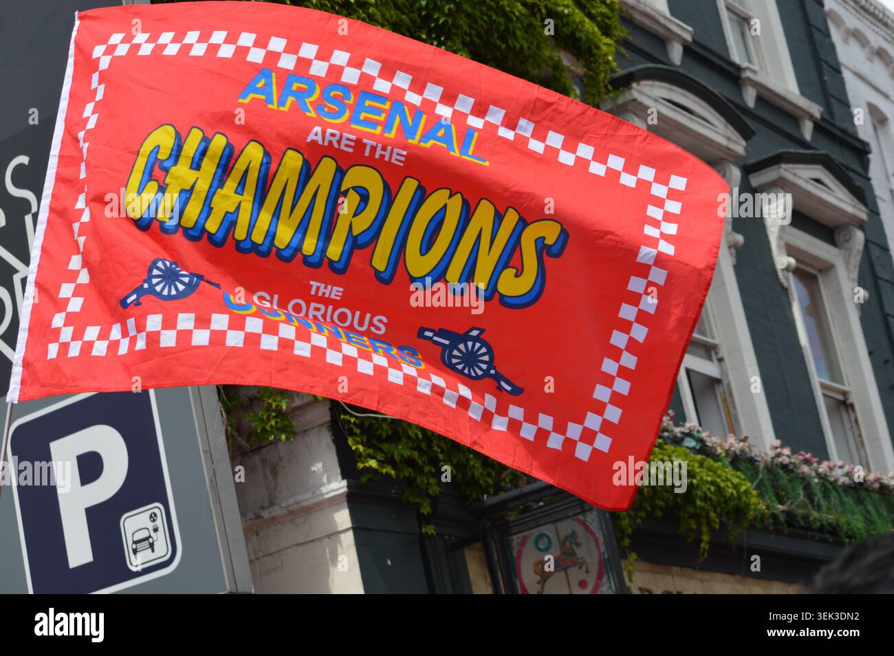 Londra, Regno Unito. 31 maggio 2026: I tifosi dell'Arsenal Football festeggiano la vittoria del trofeo Premier League 2025-2026 alla parata. Foto Stock