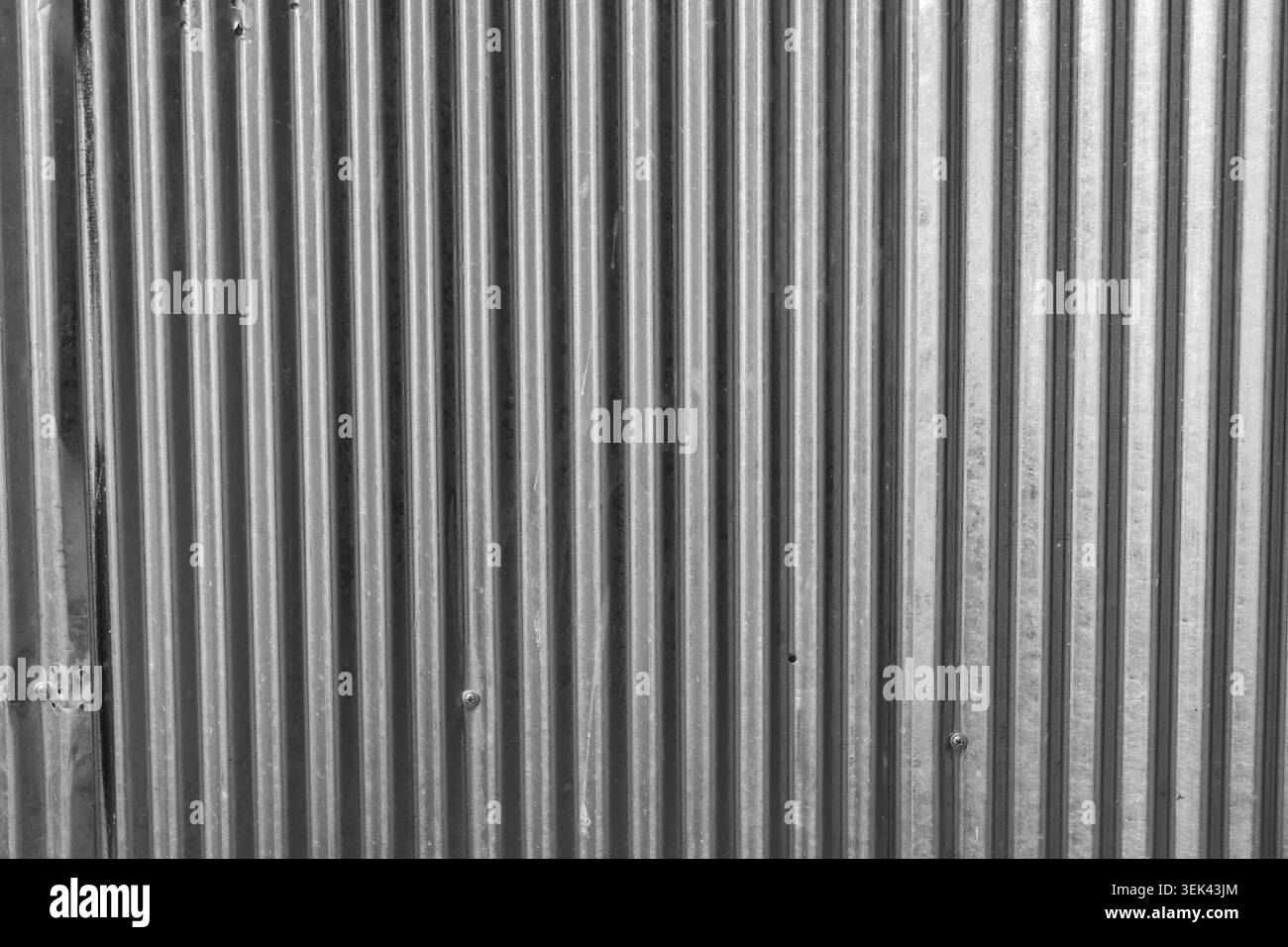 Sfondo industriale arrugginito vecchia parete grunge in zinco arrugginito per fondo ruvido, ruggine zincata ruggine e struttura in acciaio graffiato, corru Foto Stock
