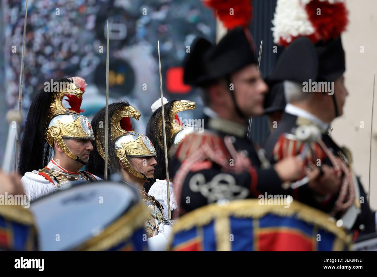 Roma, Italia. 1 giugno 2026. Cambio della guardia in forma solenne al Quirinale - Lunedì 1 giugno 2026 - (foto di Cecilia Fabiano/ credito: LaPresse/Alamy Live News Foto Stock