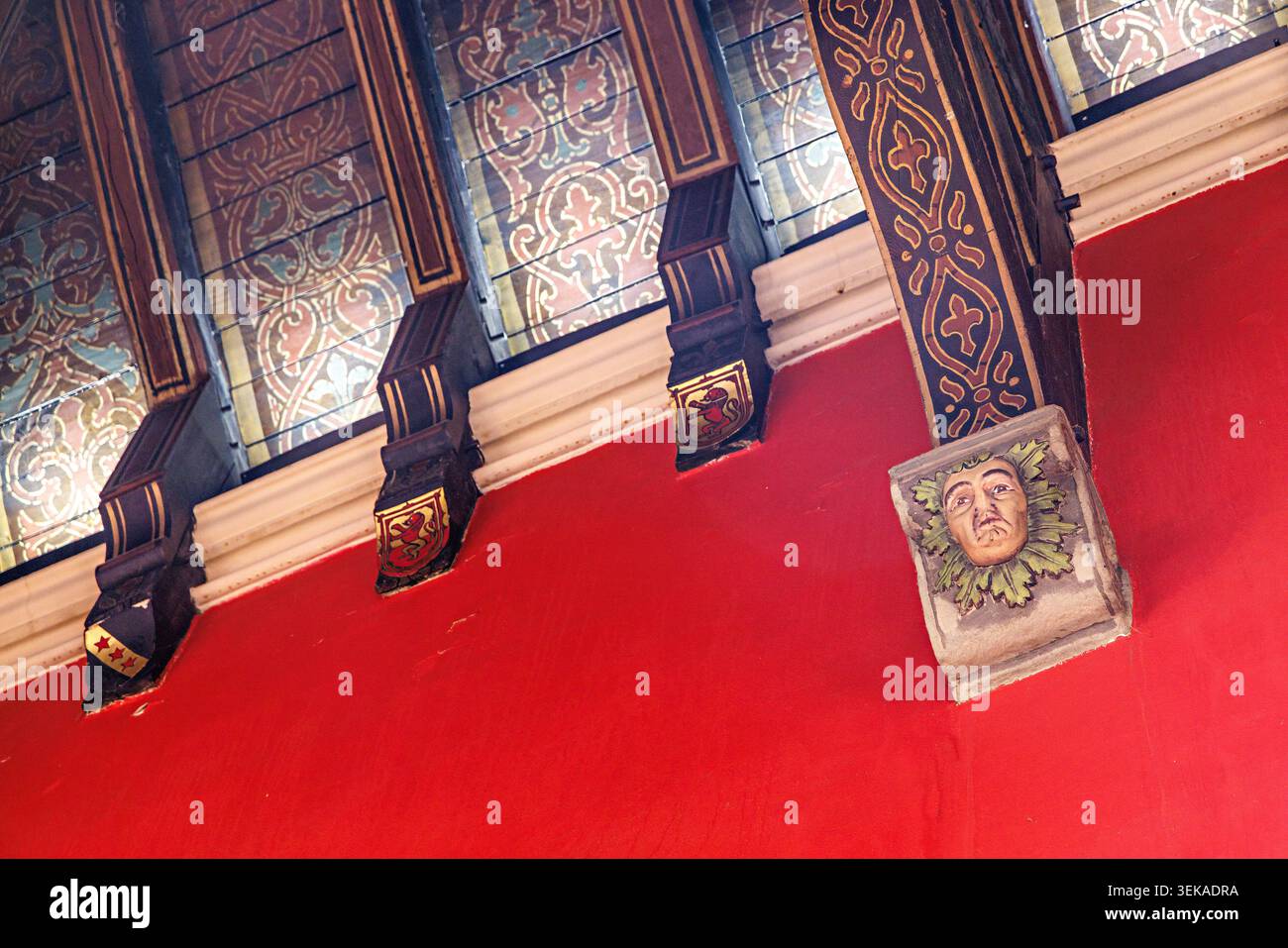 Faccia scolpita nel supporto del soffitto nella Great Hall, Castello di Edimburgo, Scozia Foto Stock