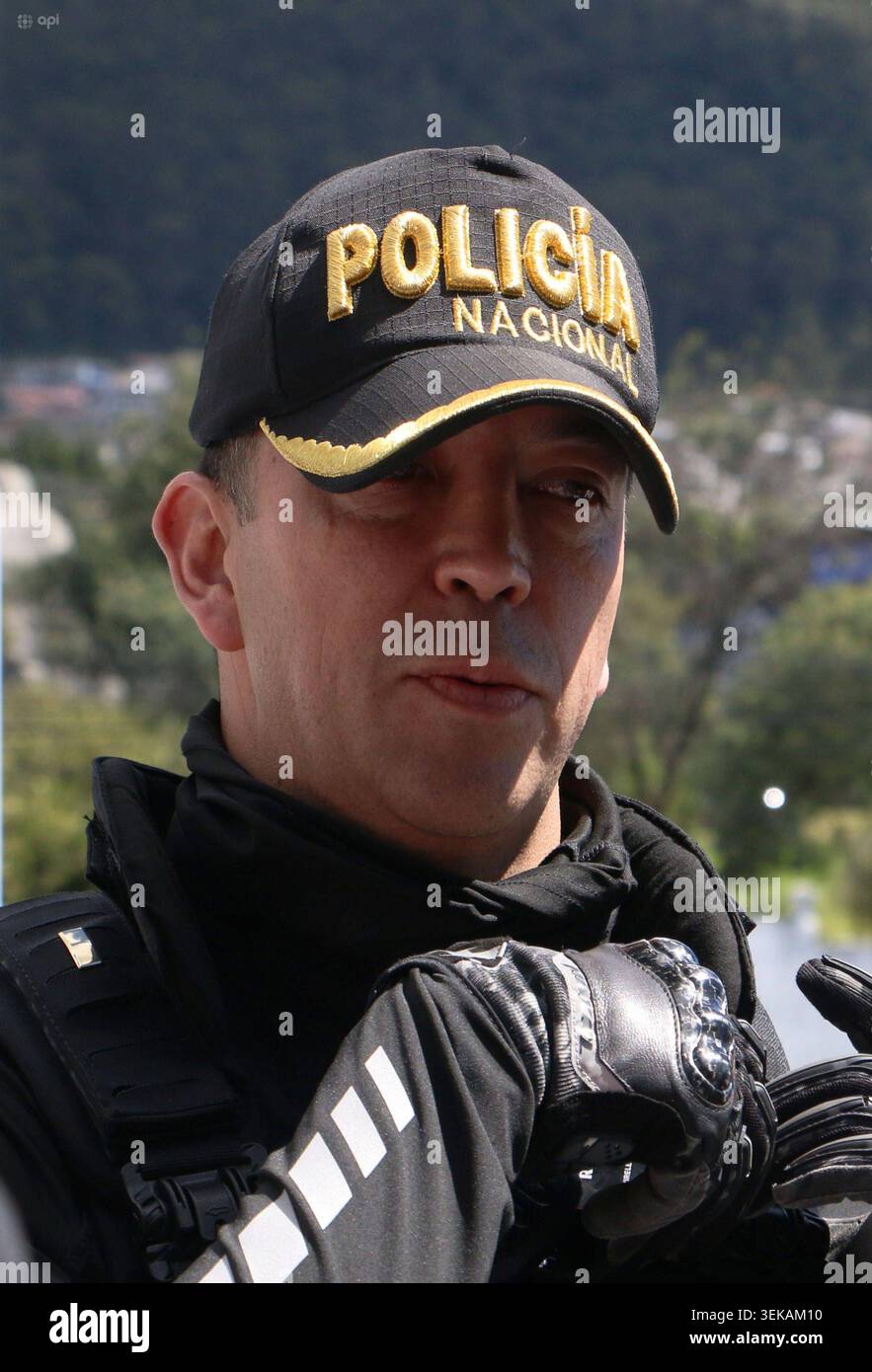 CASO TUTI Quito, lunedì 1 giugno 2026 il maggiore della polizia Jorge Pastor, capo delle operazioni motorizzate del distretto Eugenio Espejo, parla del caso di rapina e omicidio della catena di supermercati Tuti, nel settore di Ave El Inca Photos API Rolando Enriquez Quito Pichincha Ecuador CLJ CASOTUTI 0b615b4ffe339f76666e25b1e76LANB1e7x6326 Copyright Foto Stock