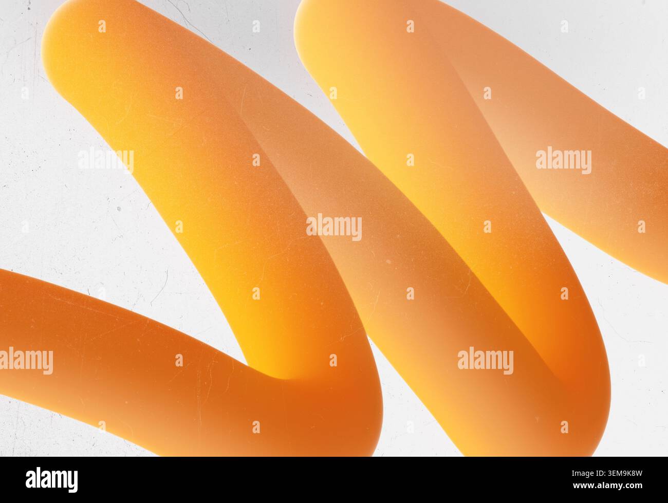 Forma tubolare astratta a zigzag arancione 3D con grana e polvere vintage Foto Stock