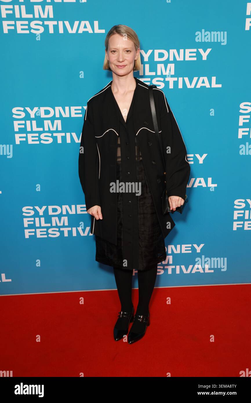 Sydney, NSW, Australia. 6 giugno 2026. Mia Wasikowska partecipa alla prima australiana di Leviticus come parte del Sydney Film Festival presso lo State Theatre. Credito: RM/Alamy Live News Foto Stock