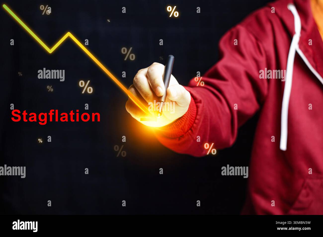 Concetto di stagflazione economica con la mano che indica la caduta del grafico del mercato finanziario. Concetto di previsione della crisi economica. Foto di alta qualità Foto Stock
