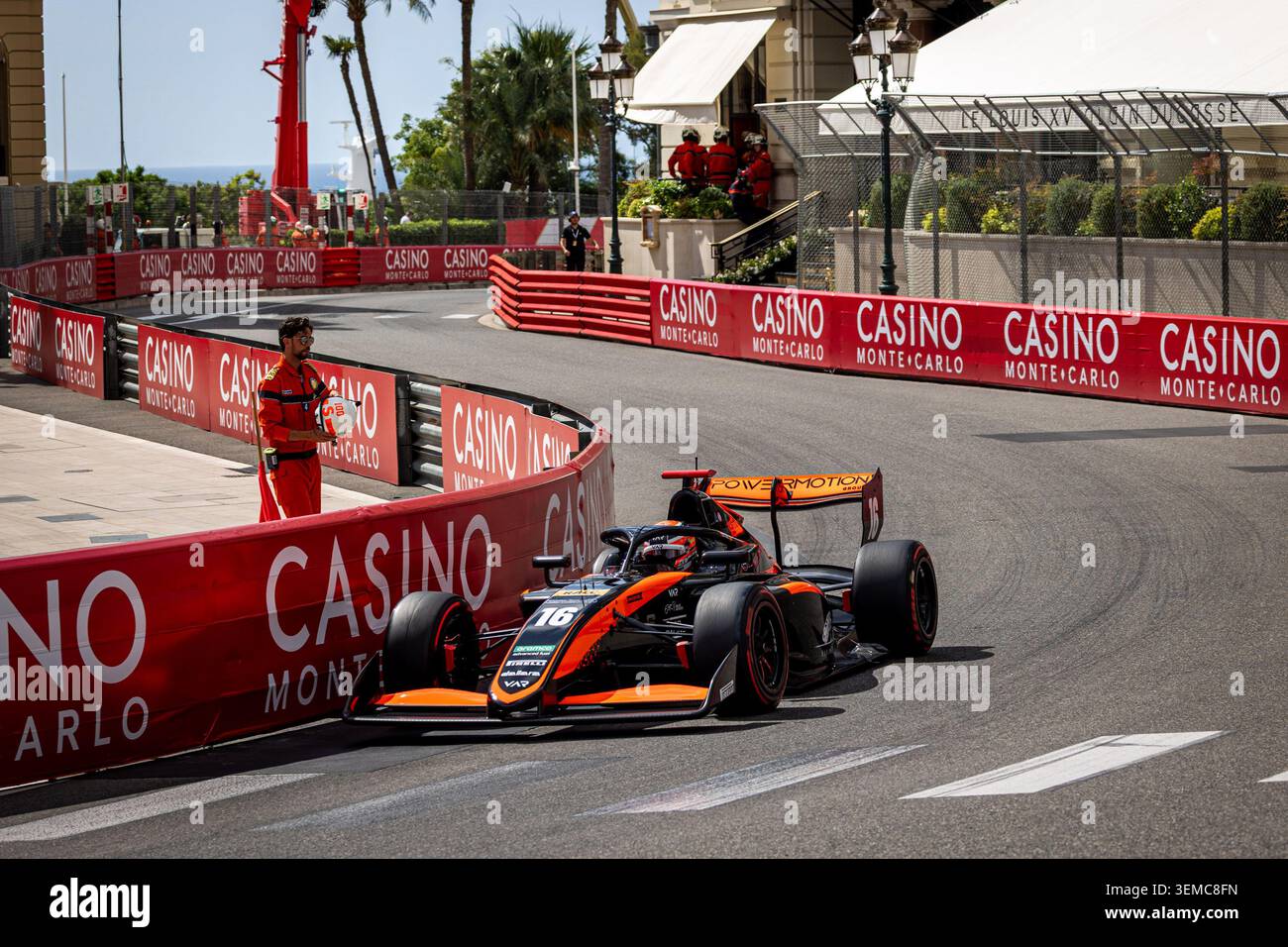 16 DEL PINO Bruno (esp), Van Amersfoort Racing, Dallara F3 2025, in azione durante il 2° round del Campionato FIA di Formula 3 2026 dal 5 al 7 giugno 2026 sul circuito di Monaco, a Monte-Carlo, Monaco - Photo Niels Broekema / DPPI Foto Stock