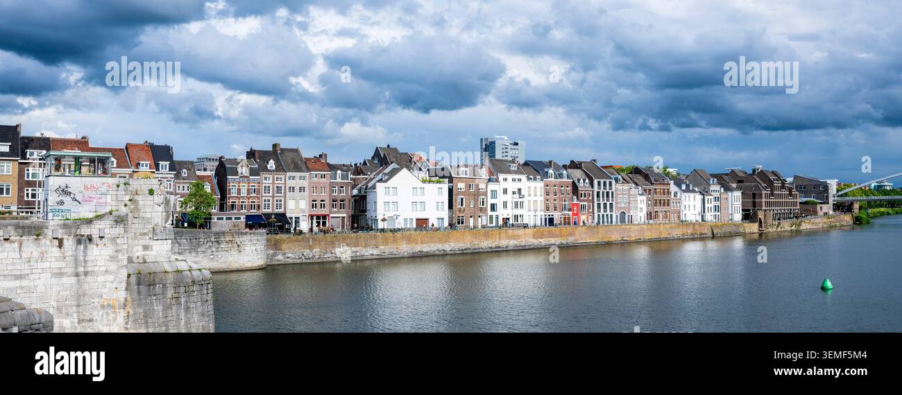 Paesaggio urbano di Maastricht con panorama laterale di Wyck Foto Stock