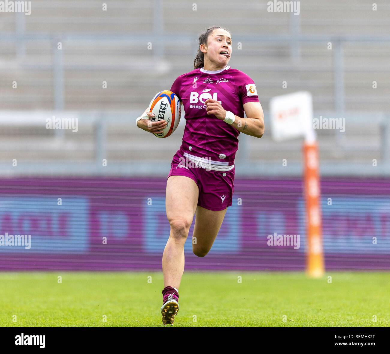 Exeter, Regno Unito. 7 giugno 2026. Sale Sharks Women's Rhona Lloyd Scores Try during the match between Exeter Chiefs Women vs sale Sharks Women The PWR Sandy Park Exeter Sunday7, giugno 2026Sandy Park, Credit: Martin Edwards/Alamy Live News Foto Stock