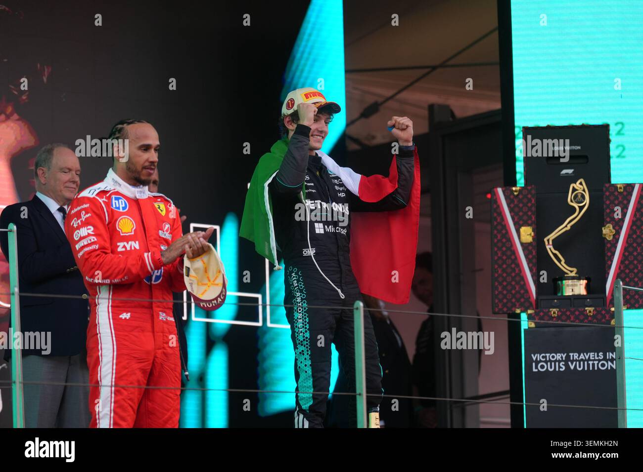 Montecarlo, Monaco. 7 giugno 2026. Andrea Kimi Antonelli e Lewis Hamilton sul podio, durante la Formula 1 Louis Vuitton Grand Prix de Monaco. Crediti: Alessio Morgese / Alamy live news Foto Stock