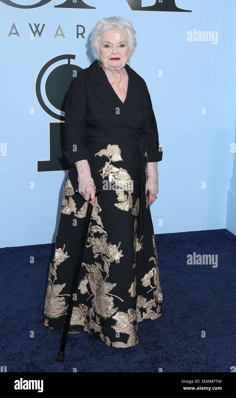New York, Stati Uniti. 7 giugno 2026. June Squibb partecipa al 79° Tony Awards annuale tenutosi al radio City Music Hall il 7 giugno 2026 a New York, NY © Steven Bergman/AFF-USA.COM Credit: AFF/Alamy Live News Foto Stock