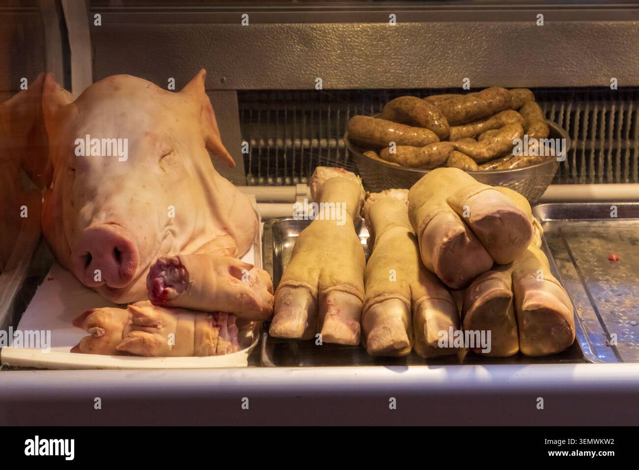 Asia occidentale, Caucaso meridionale, Repubblica di Georgia, Imereti, Kutaisi. Kutaisi è una delle città abitate più antiche del mondo. Frutta locale, verdura A. Foto Stock