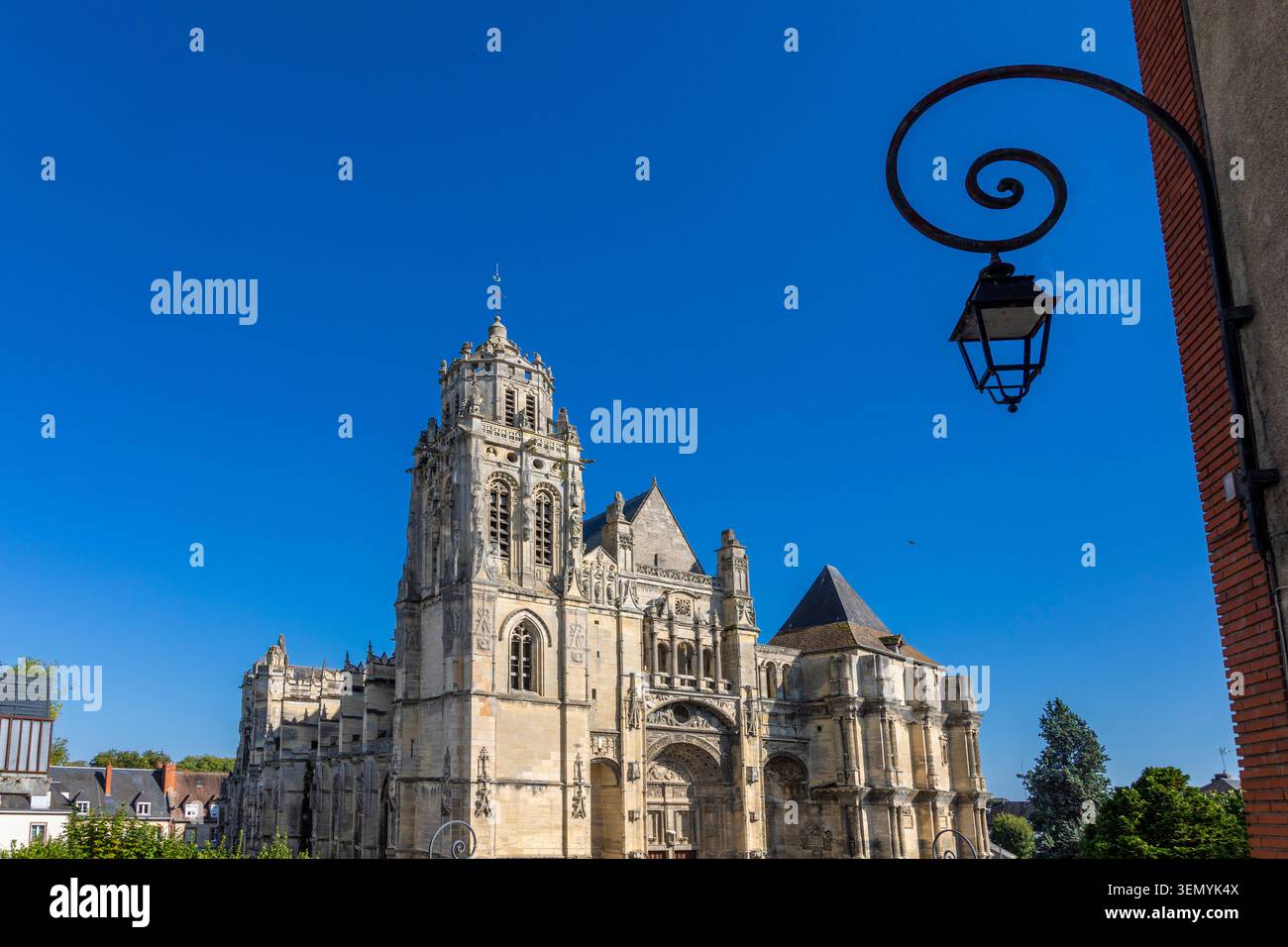 Francia, Normandia, Eure, Gisors, Chiesa di Saint-Gervais-Saint-Protais Foto Stock