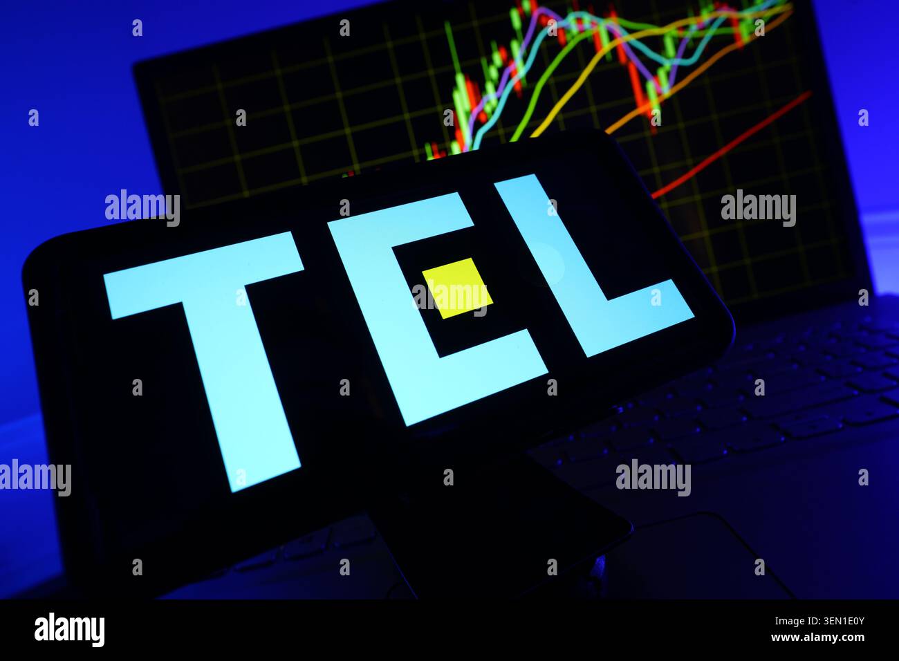 Tokyo Electron, azienda giapponese leader nella produzione di apparecchiature per semiconduttori, specializzata nel logo per sistemi di elaborazione di wafer e litografia su telefoni cellulari Foto Stock