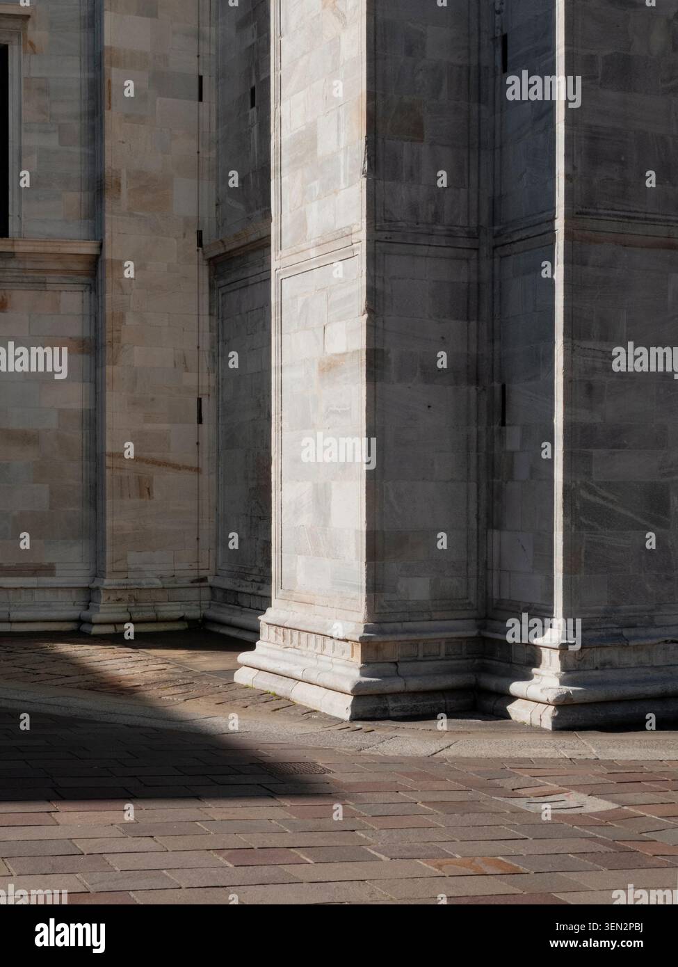 Colonne di marmo e Ombre Dettagli architettonici Foto Stock