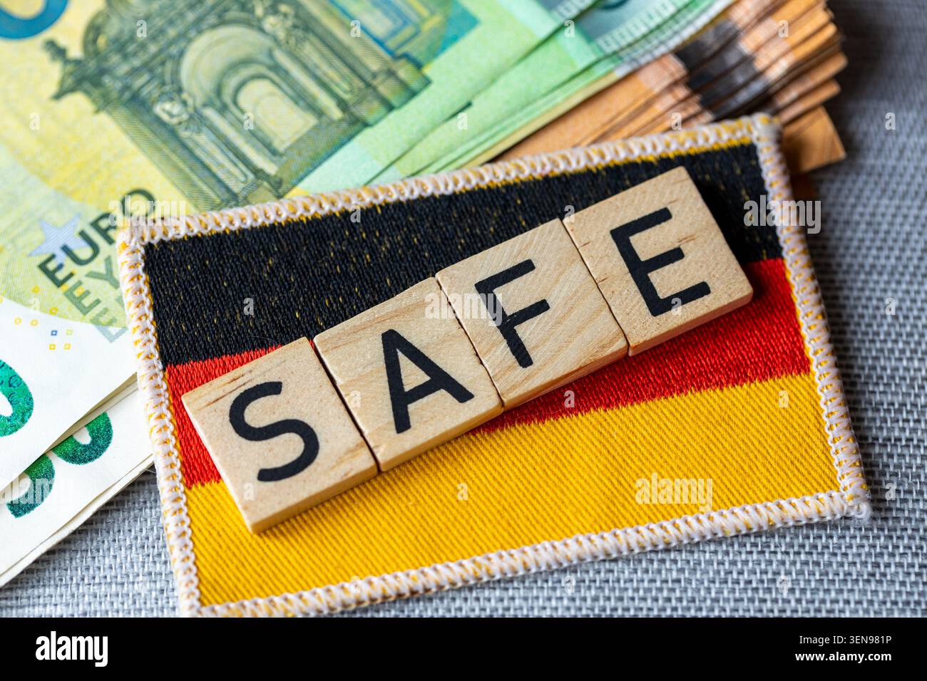 Impatto del programma SICURO sull'industria della difesa tedesca e sulla cooperazione europea in materia di sicurezza Foto Stock