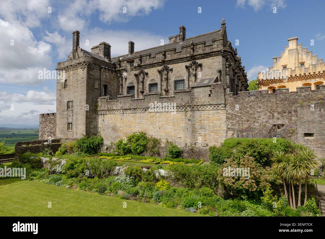Lo storico castello di Stirling, una fortezza medievale e residenza reale situata a Stirling, Scozia centrale. Foto Stock