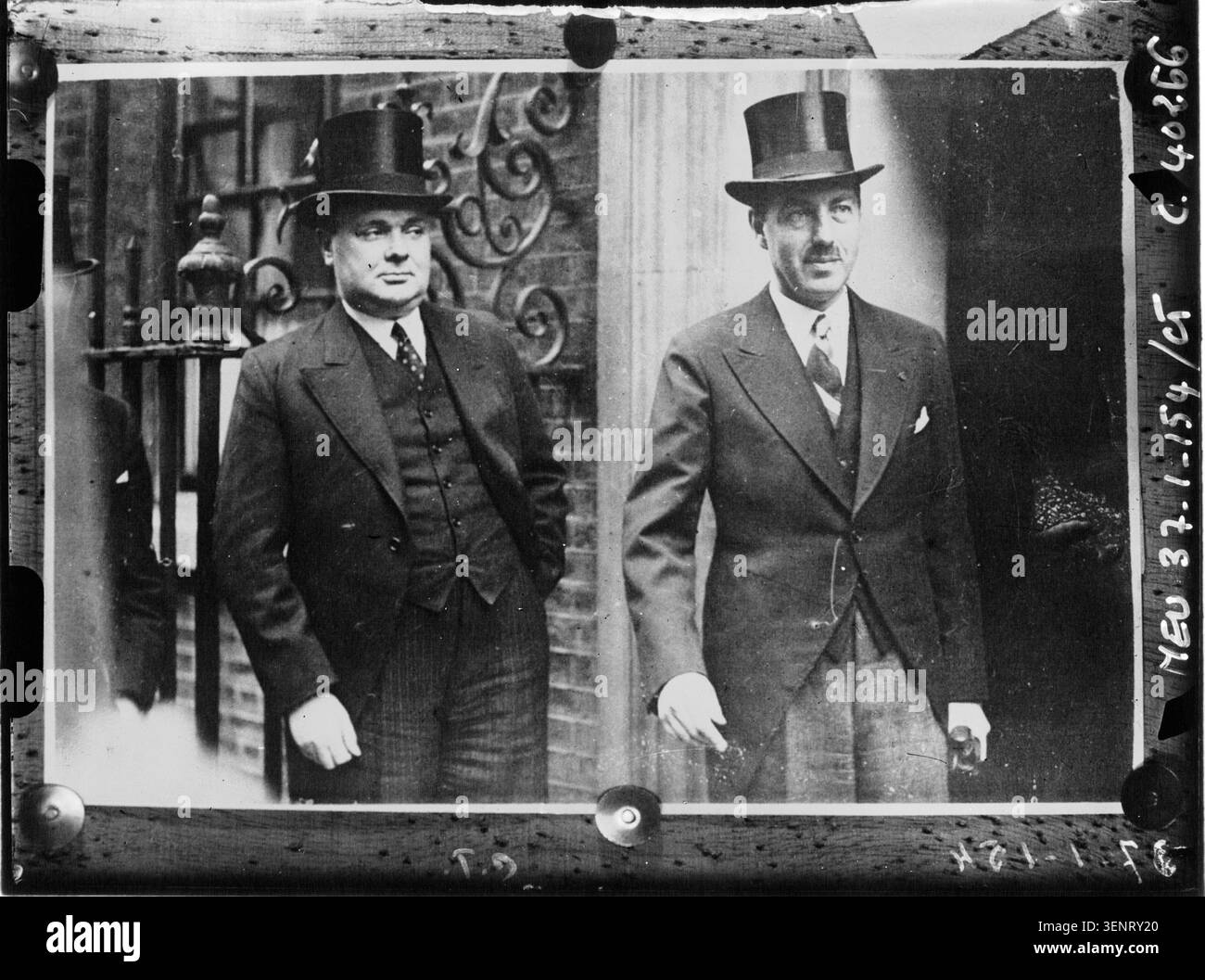 Nel record sorgente sono presenti informazioni descrittive insufficienti. La voce identifica una fotografia di stampa associata ad Agence Meurisse e una raccolta di notizie che copre dal 1936-09-04 al 1937-06-29 in Francia, ma non sono specificati soggetti, luoghi, eventi o persone. Foto Stock