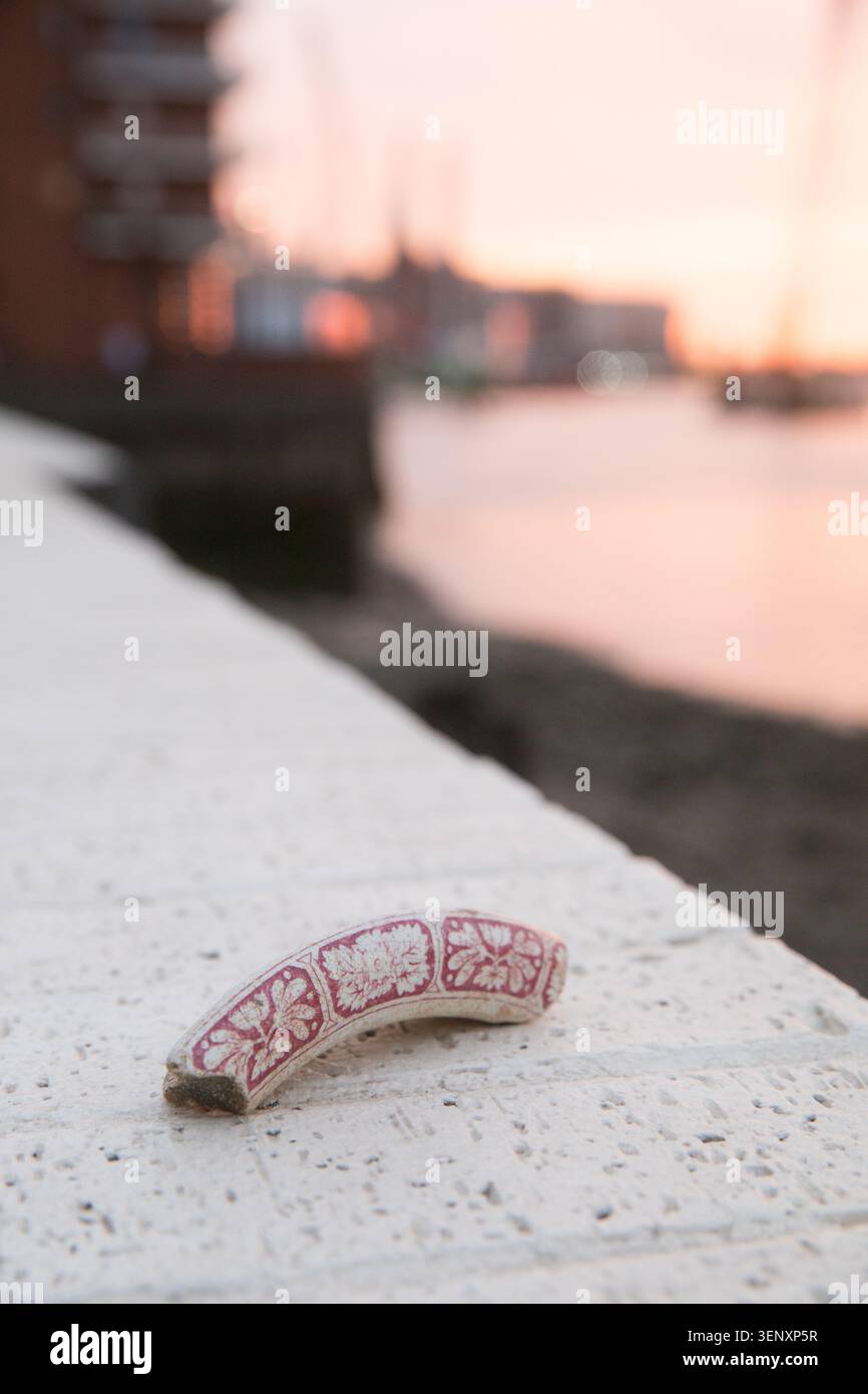 Riverside Walk nove elms Foto Stock