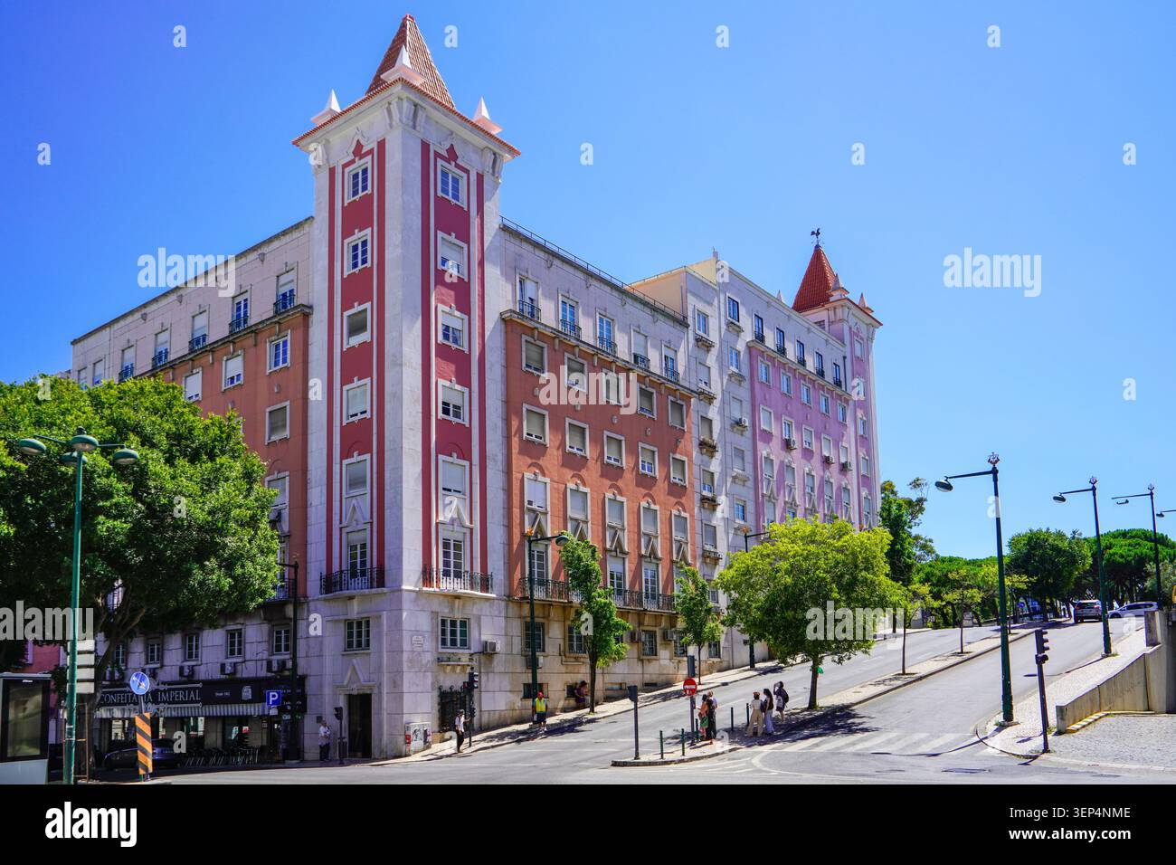 Condominio, Avenida António Augusto de Aguiar, Avenidas Novas, Lisbona, Portogallo. Lo stile si chiama Português Suave, Estado Novo. Foto Stock