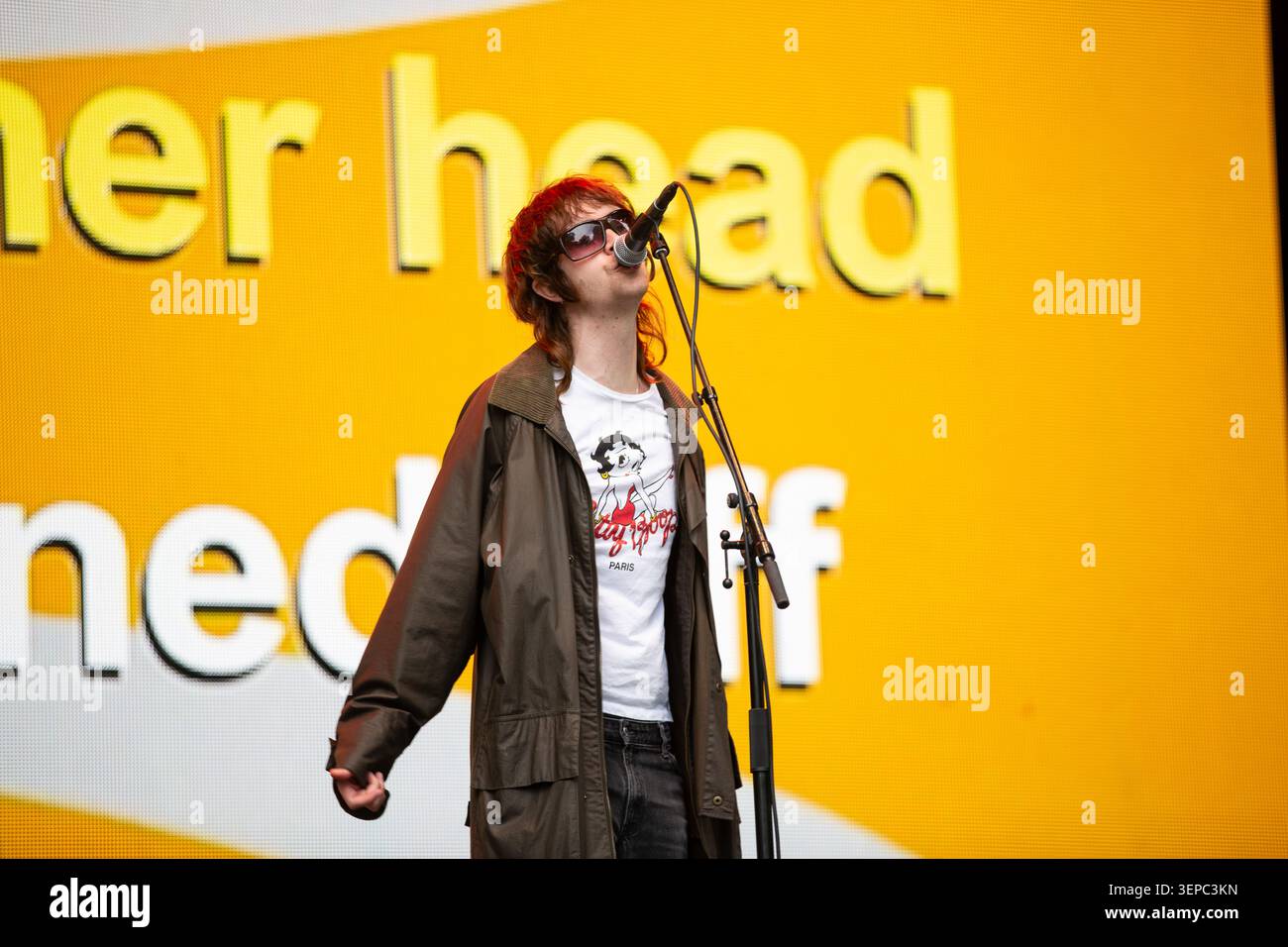 Oslo, Norvegia. 12 giugno 2026. Il cantante svedese Fred Soila esegue un concerto dal vivo durante il festival musicale norvegese Piknik i Parken 2026 a Oslo. Foto Stock