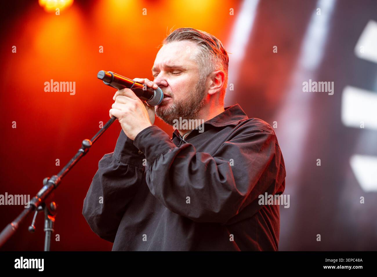 Oslo, Norvegia. 12 giugno 2026. Il cantante e cantautore norvegese Truls esegue un concerto dal vivo durante il festival musicale norvegese Piknik i Parken 2026 a Oslo. Foto Stock