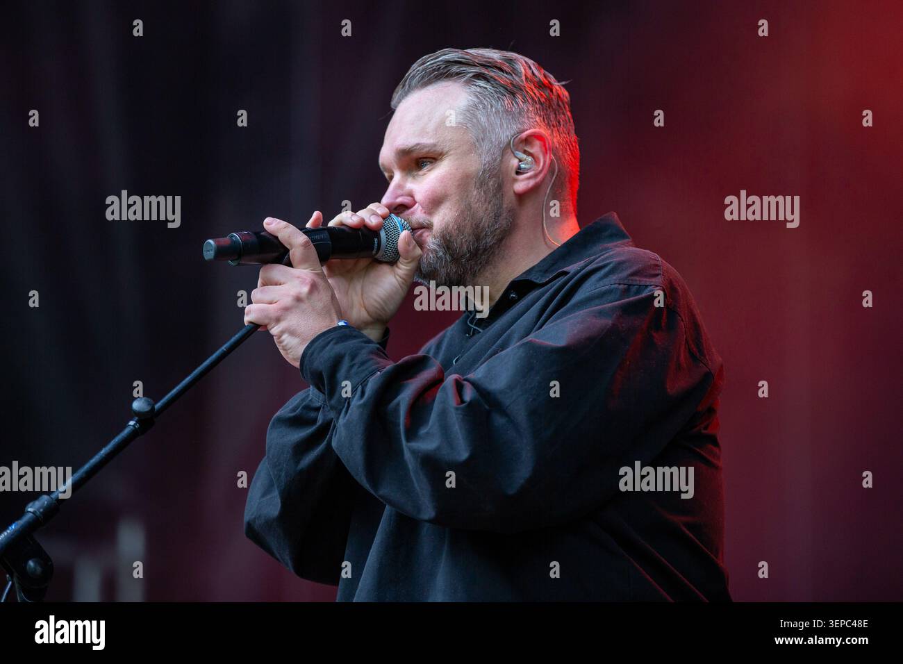 Oslo, Norvegia. 12 giugno 2026. Il cantante e cantautore norvegese Truls esegue un concerto dal vivo durante il festival musicale norvegese Piknik i Parken 2026 a Oslo. Foto Stock
