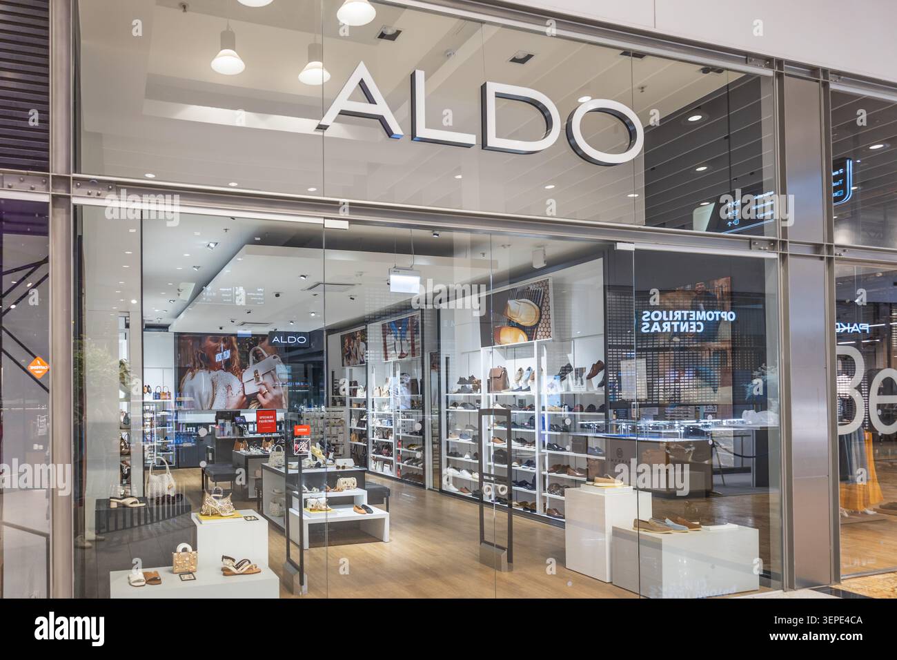 Ingresso al negozio Aldo in un centro commerciale. Vilnius, Lituania, 5 giugno 2026 Foto Stock