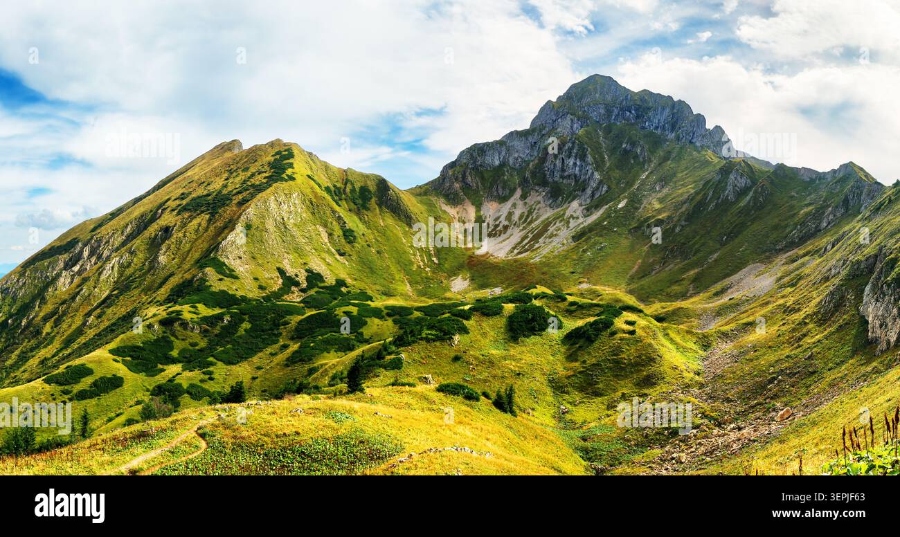 Estate a Eisenerzer Alpen in Austria Stiria, panorama montano a Reichensteinhutte Foto Stock