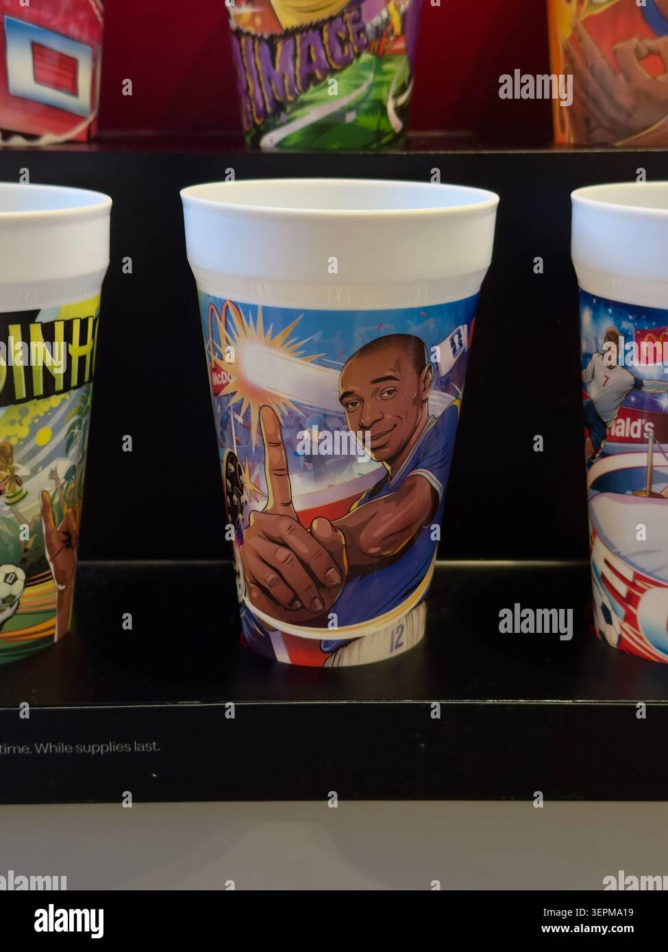 Campagna gratuita McDonalds per la Coppa del mondo 2026 - Immagine stock catturata con smartphone