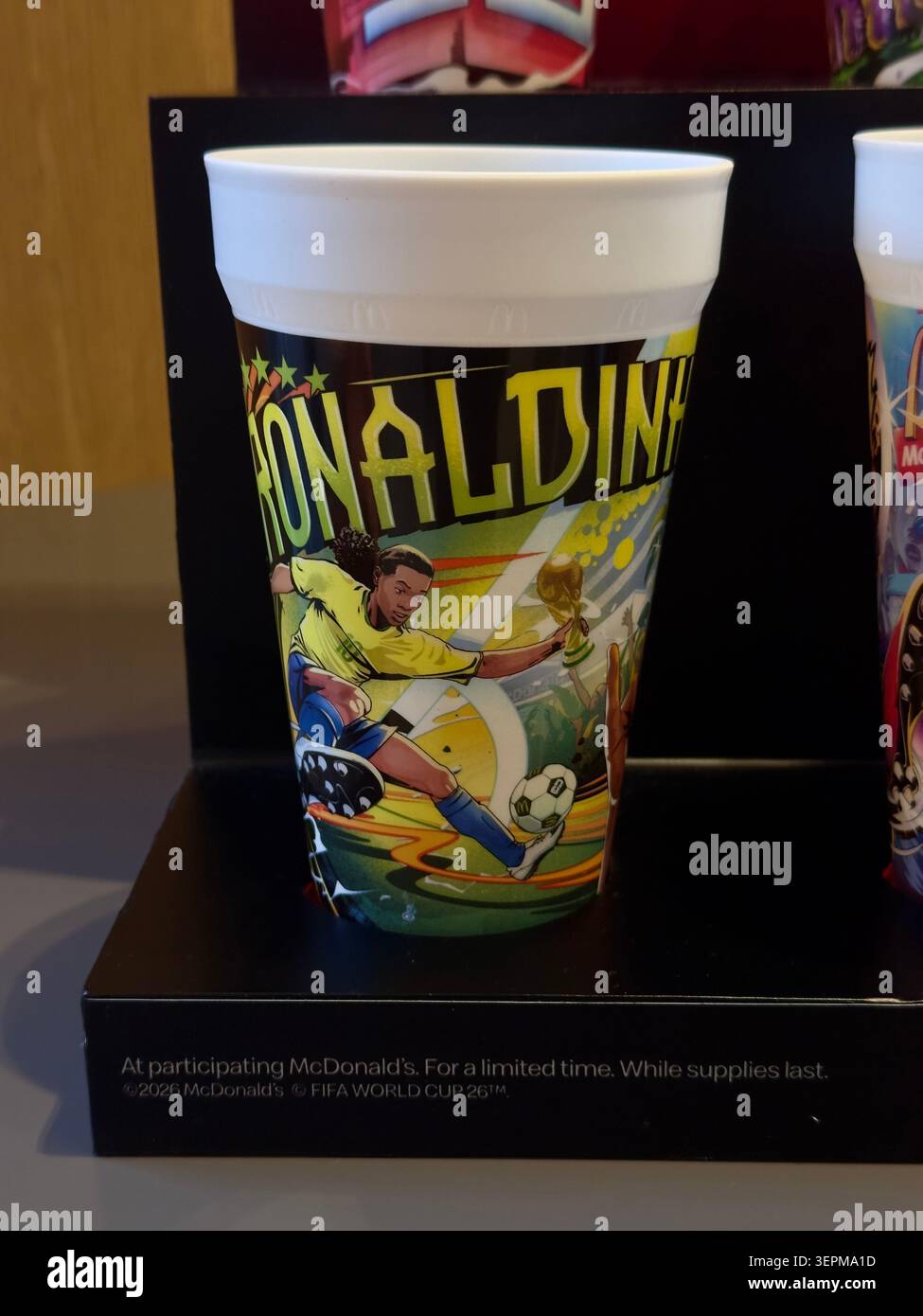 Campagna gratuita McDonalds per la Coppa del mondo 2026 - Immagine stock catturata con smartphone