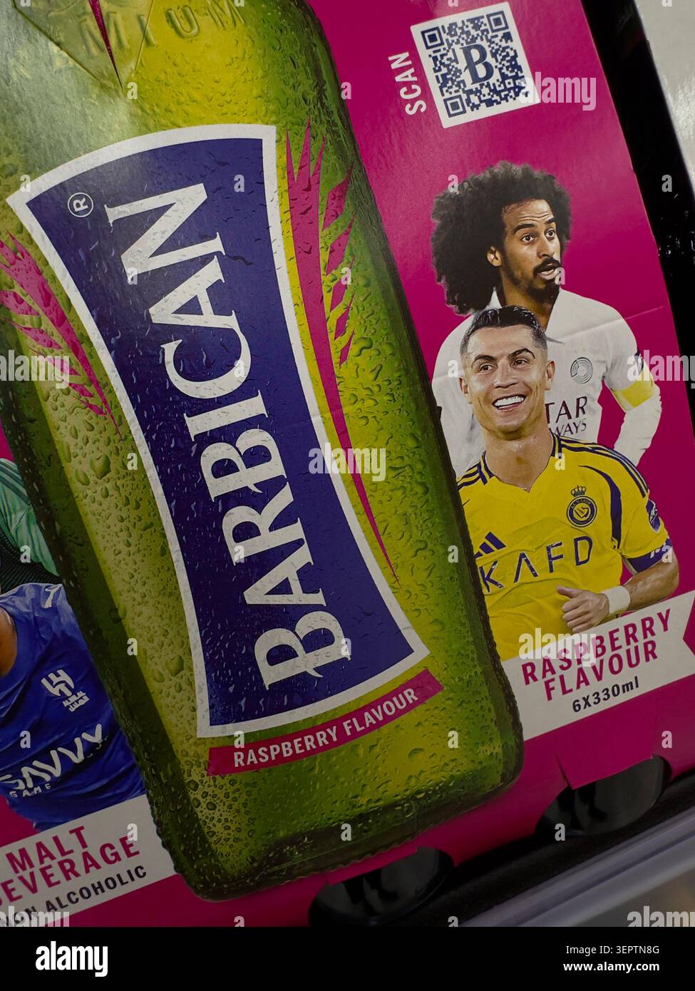 Confezioni per bevande al malto barbican Foto Stock