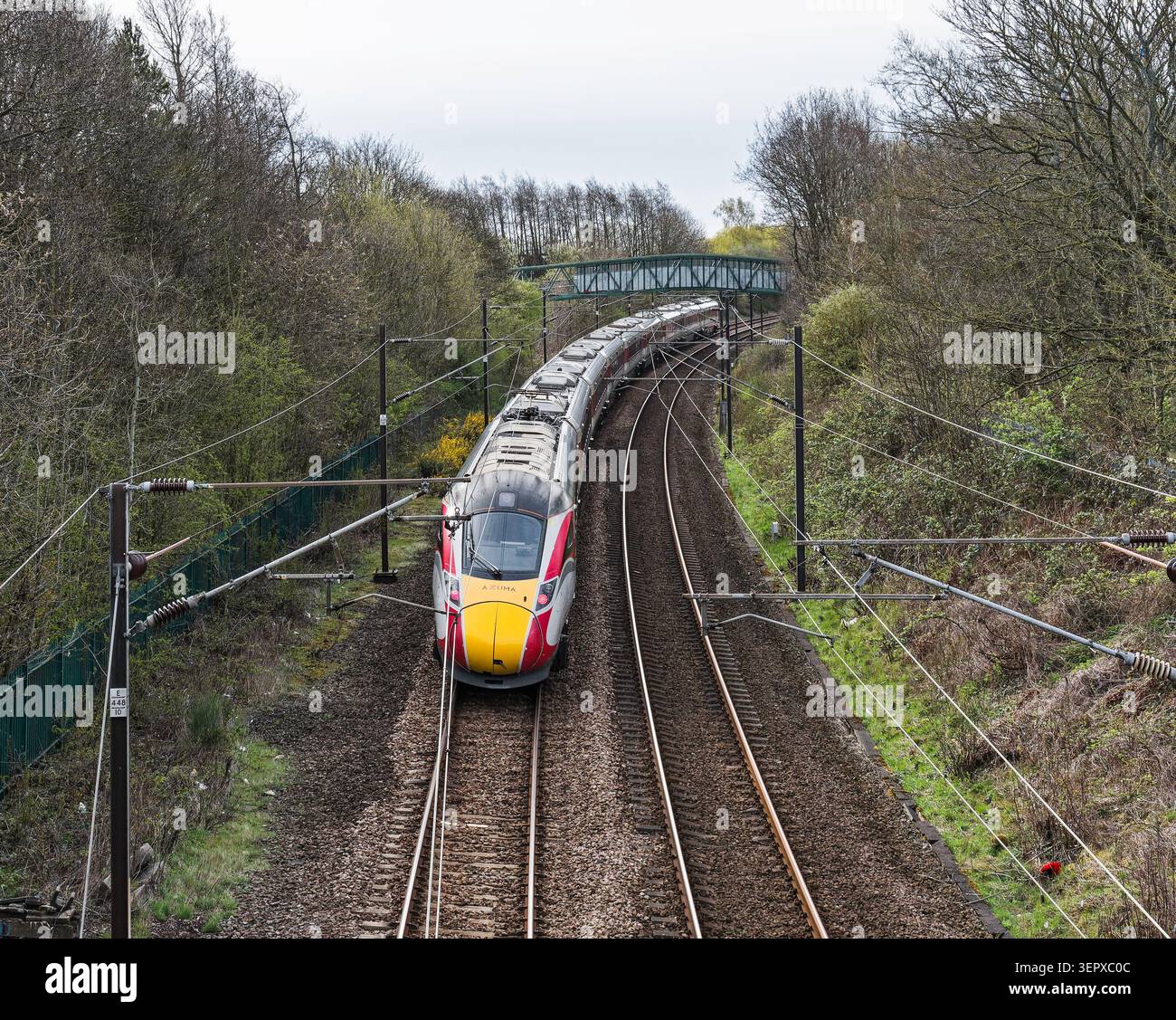 Treno Azuma di Hitachi realizzato nello stabilimento di produzione di Newton Aycliffe, Regno Unito. Foto Stock