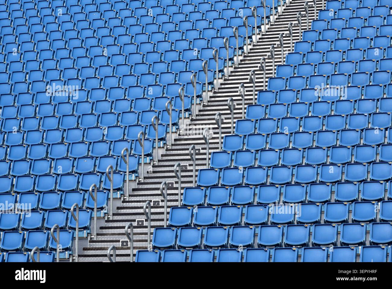 Posti a sedere Blue Stadium nel castello di edimburgo Foto Stock