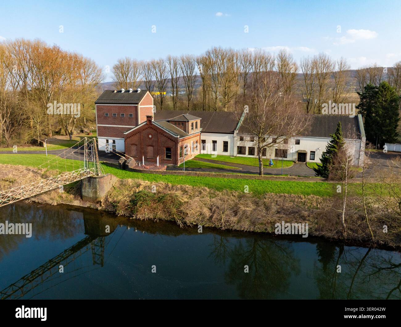 09.03.2026, Germania, Renania settentrionale-Vestfalia, Wetter an der Ruhr - Volmarstein Community Waterworks, gli acquedotti costruiti nel 1883, situati direttamente su Foto Stock