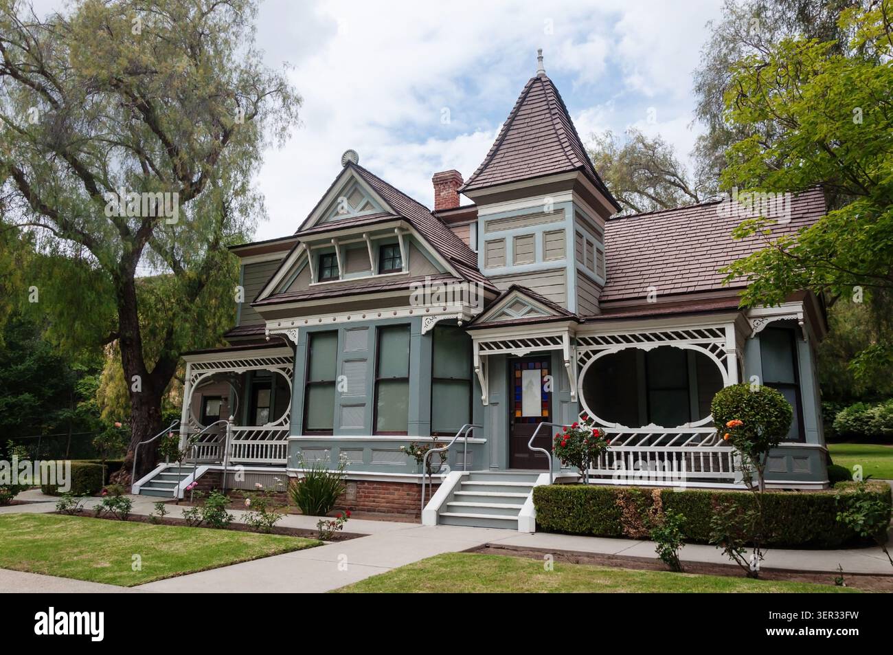 Glendale, California, USA - 25 aprile 2026. Museo della casa del dottore a Brand Park. Una casa in stile vittoriano costruita nel 1888 Foto Stock