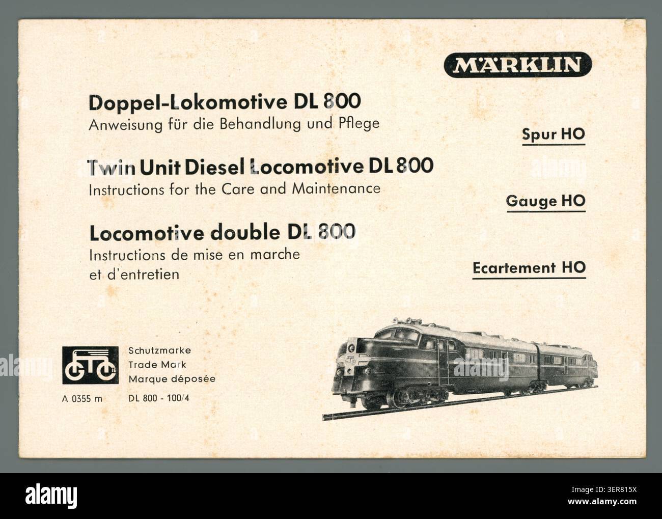 Copertina del manuale di istruzioni per locomotive diesel a doppia unità Märklin DL 800 HO. Documentazione vintage risalente al 1955 circa. Foto Stock