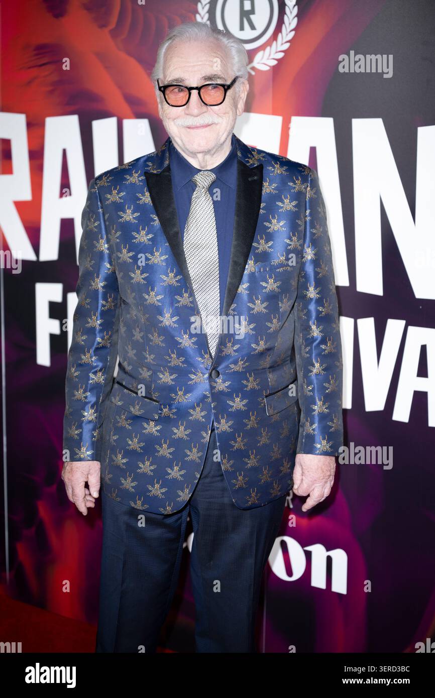 Jessica Gunning e Brian Cox partecipano al gala di apertura della serata di Raindance Foto Stock
