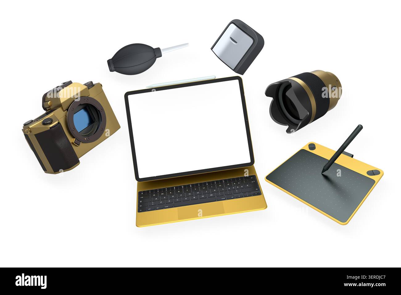 Apparecchiature fotografiche con laptop, fotocamera, obiettivo, mouse e tappetino su sfondo bianco, concetto di creatività e flusso di lavoro digitale Foto Stock