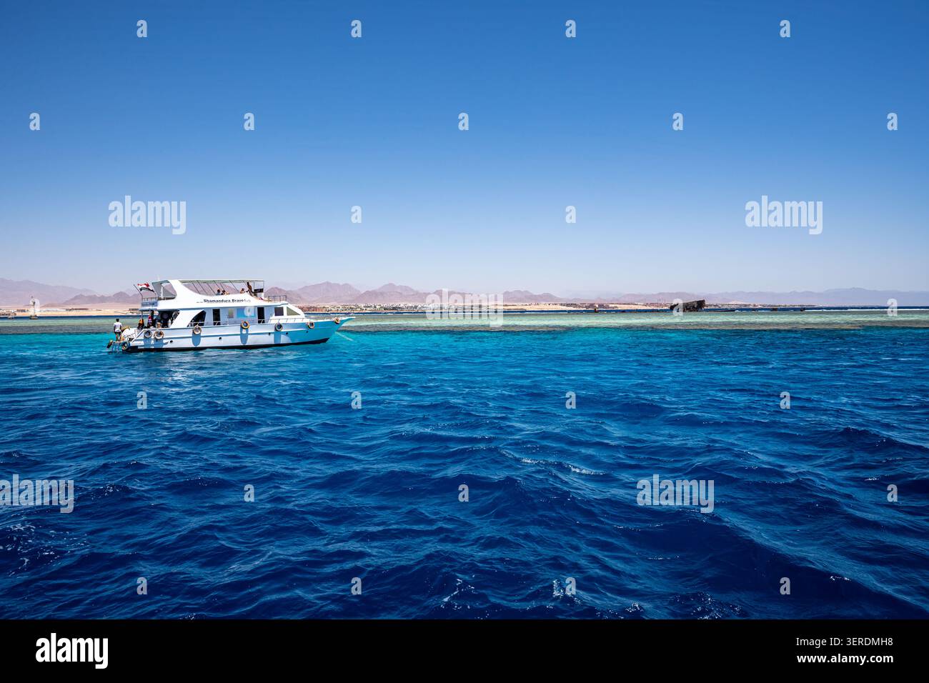 Egitto, Sharm El Sheikh, stretto di Tiran mare e costa Foto Stock