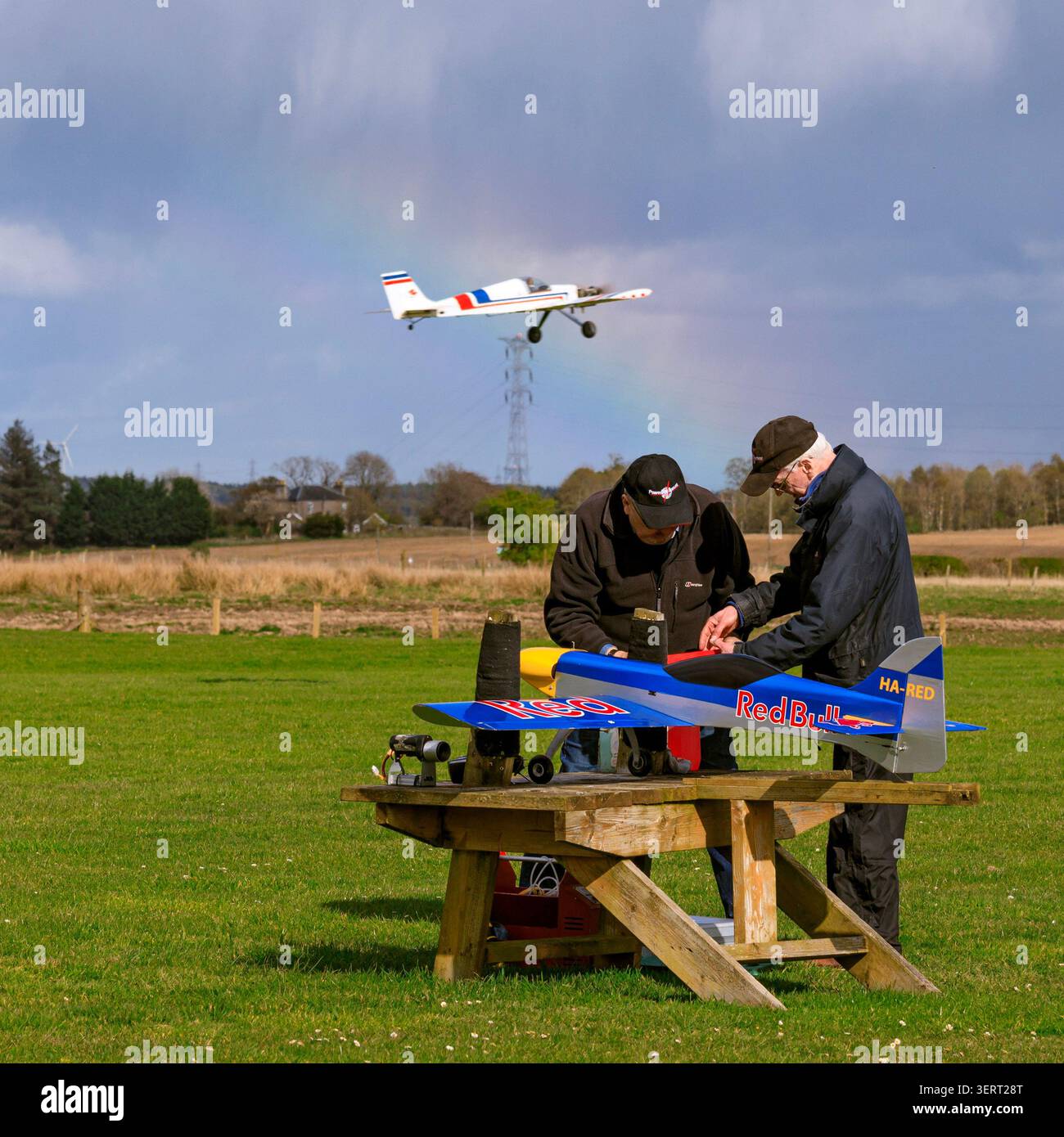 Airth, Falkirk, Scozia. 19 aprile 2026 Falkirk Model Flying Club Foto Stock