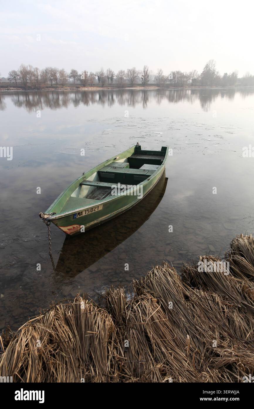 Barca sul fiume Saône a Saint Georges de Reneins, Francia Foto Stock