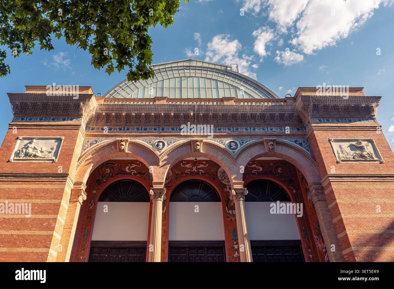 Edificio monumentale dedicato a Velazquez e sede del museo, Retiro, Madrid. Foto Stock