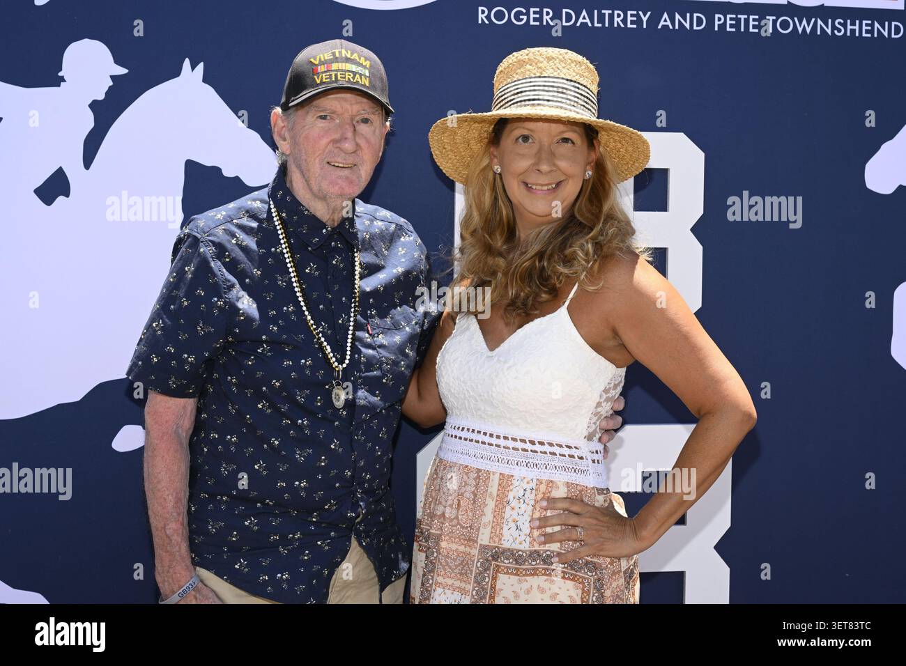 Los Angeles, Stati Uniti. 20 giugno 2026. Joe e Cali Gilbert partecipano alla raccolta fondi annuale Rock N Polo Teen Cancer America 2026 presso il Will Rogers Polo Club, Los Angeles, CALIFORNIA, 20 giugno 2026 Credit: Eugene Powers/Alamy Live News Foto Stock